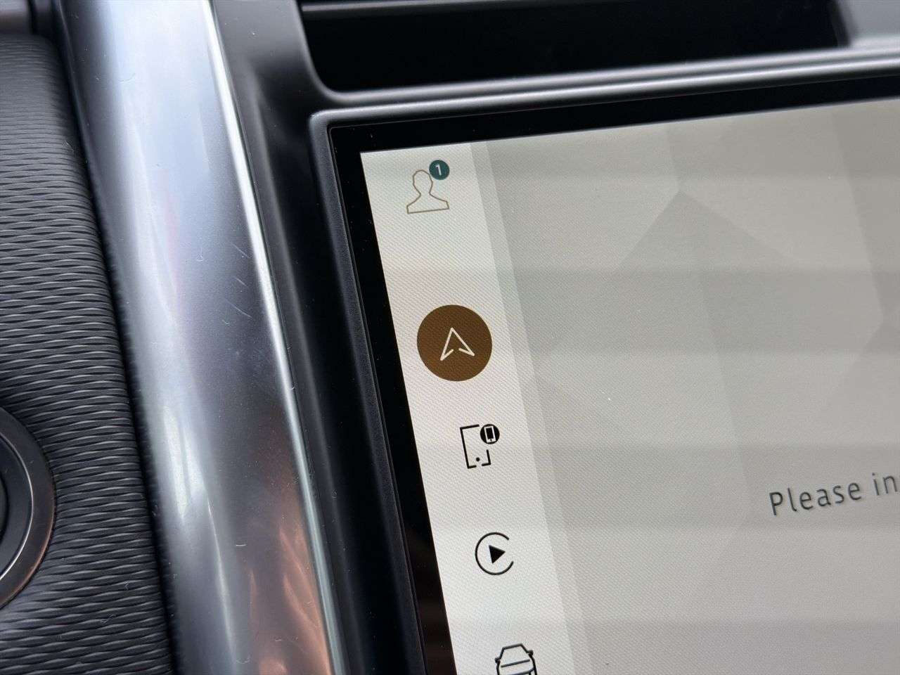 2026 Land Rover Discovery P300 Dynamic SE thumb 15