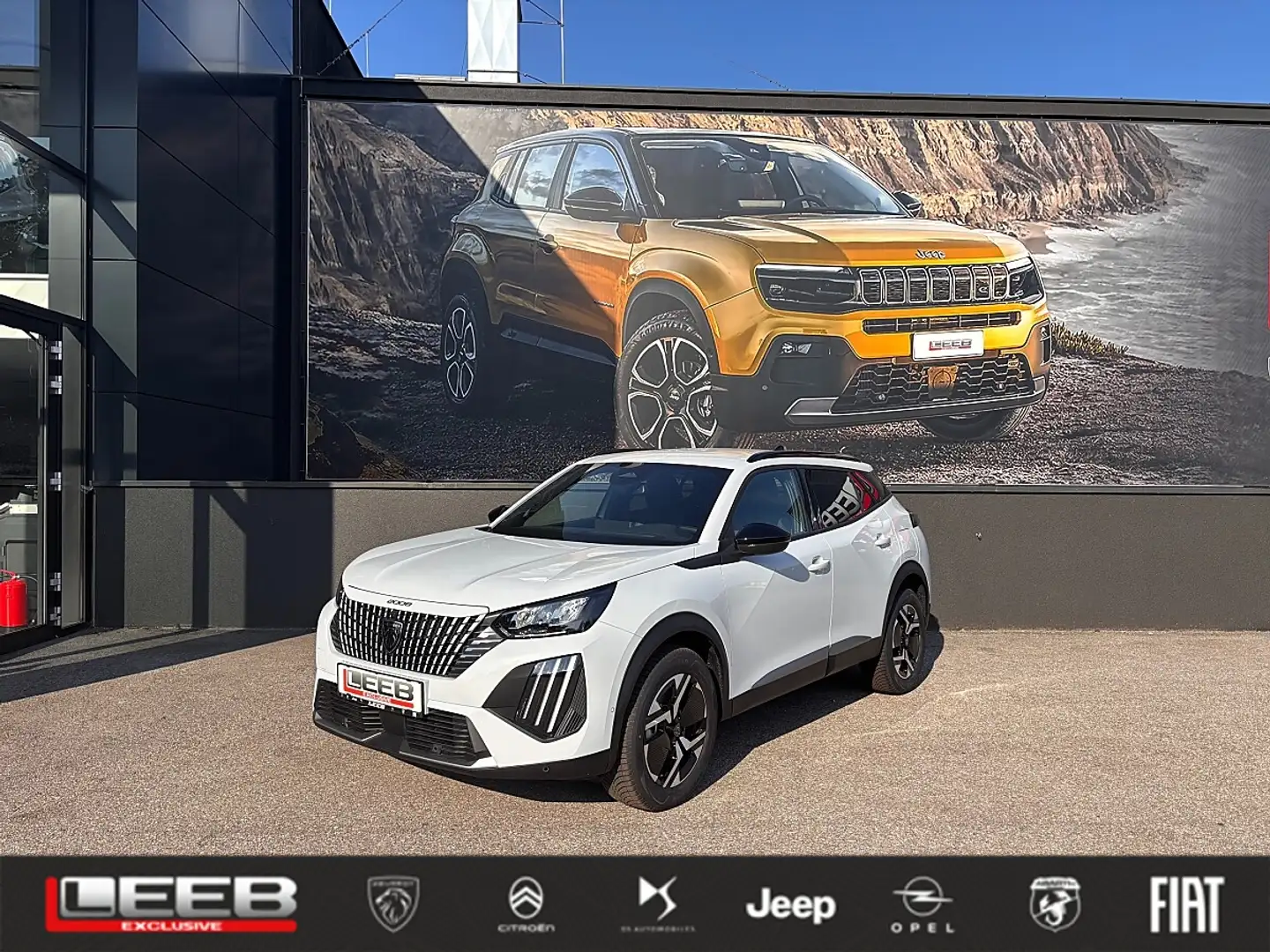 Peugeot 2008 Hybrid 145 e-DCS6 Allure inkl. Navigation & Acc... Weiß - 1