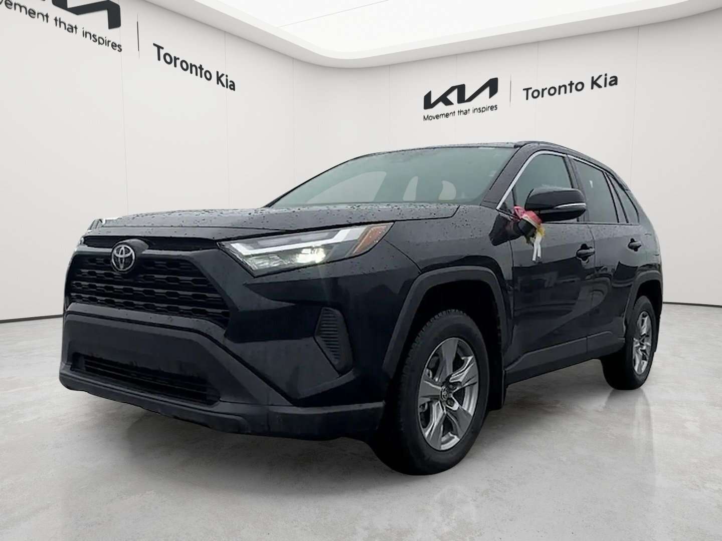 2025 Toyota RAV 4 XLE