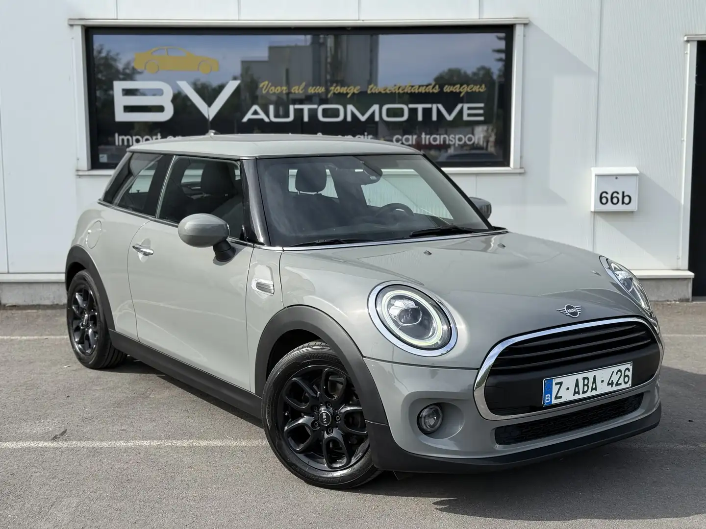 MINI Cooper 1.5i Automaat - NAVI -  LED Grey - 1