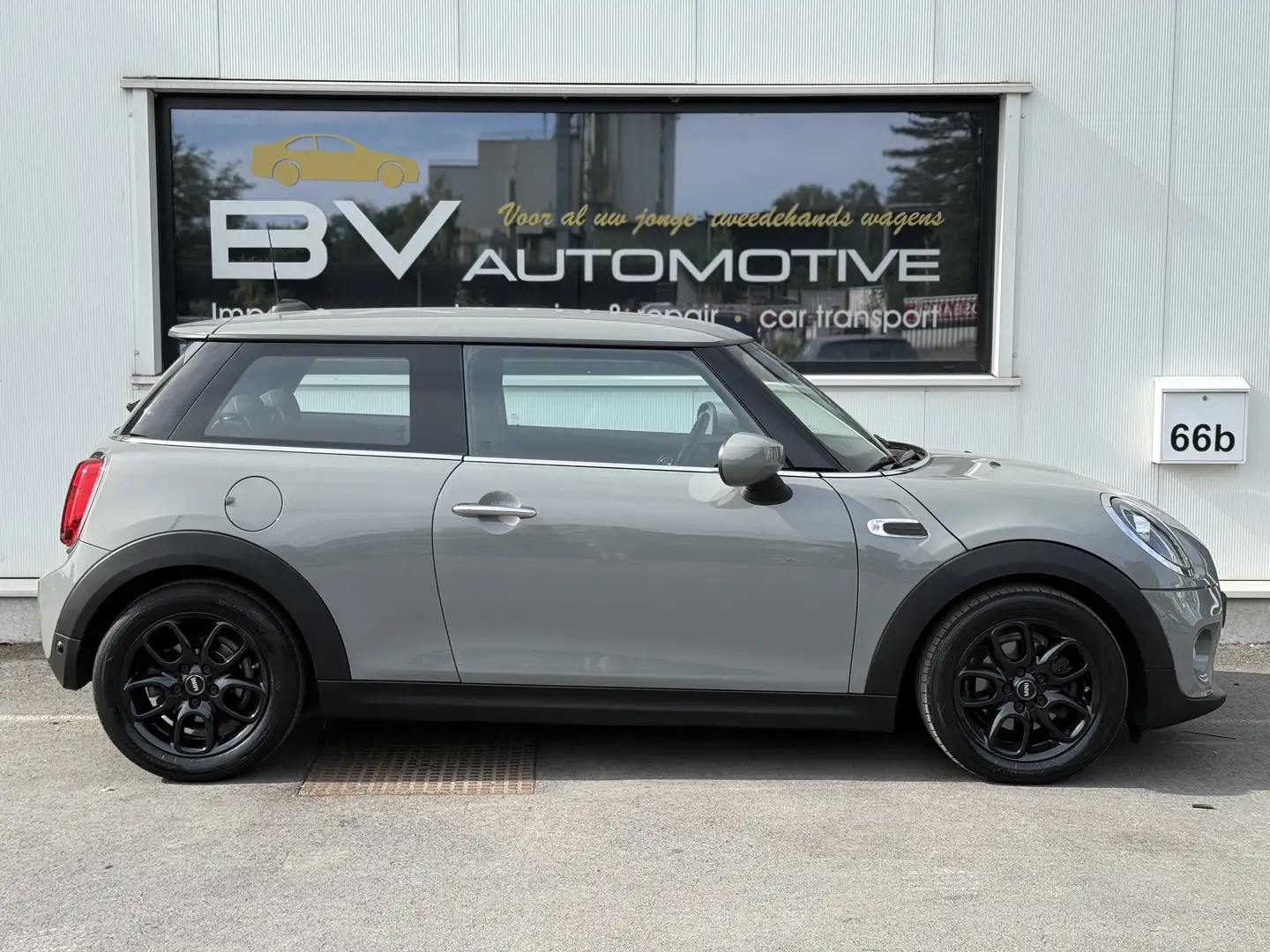 MINI Cooper 1.5i Automaat - NAVI -  LED Grey - 2