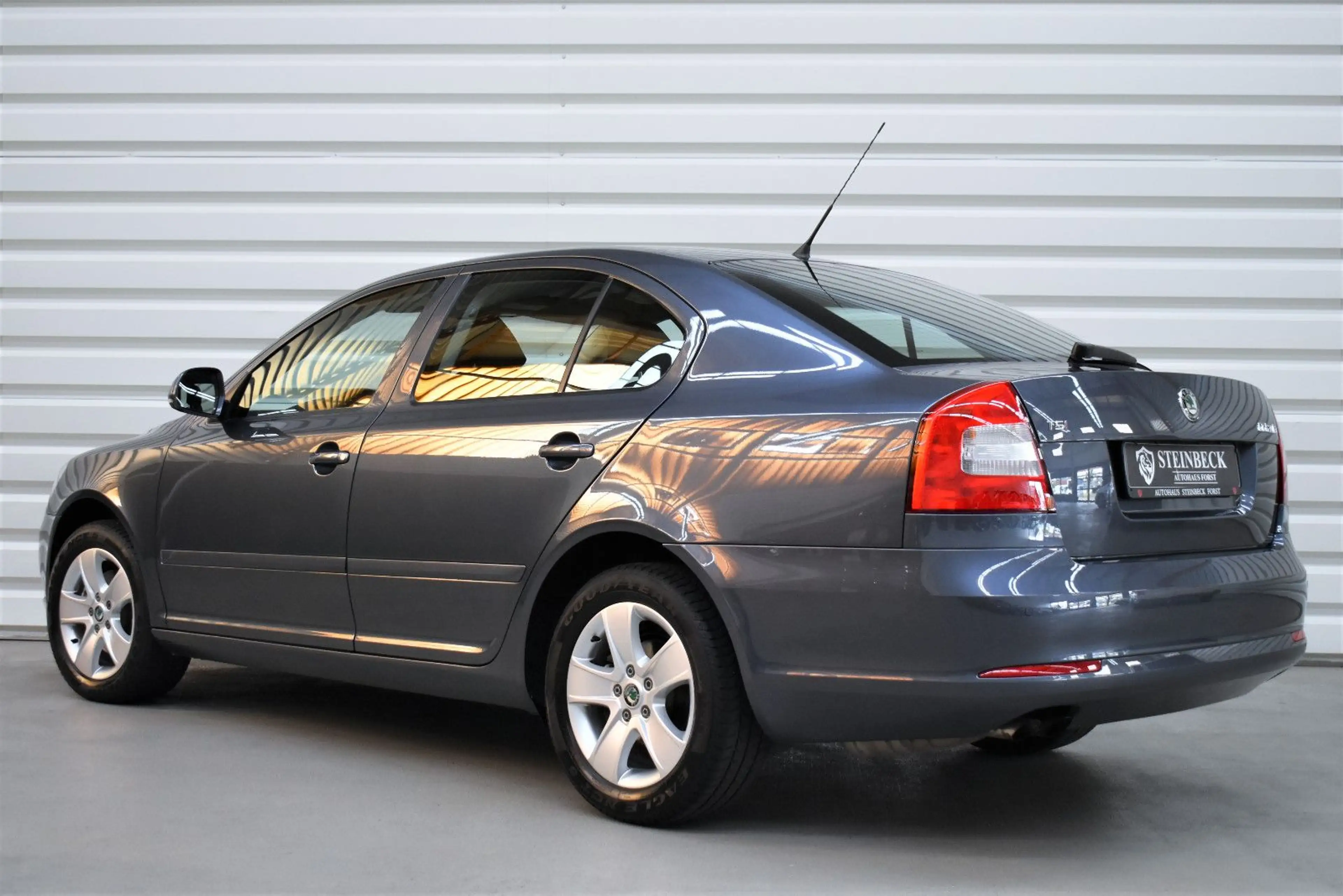 Skoda Octavia 1.8 TSI Elegance+Nur.26.500km+SHZ-PDC — photo 2