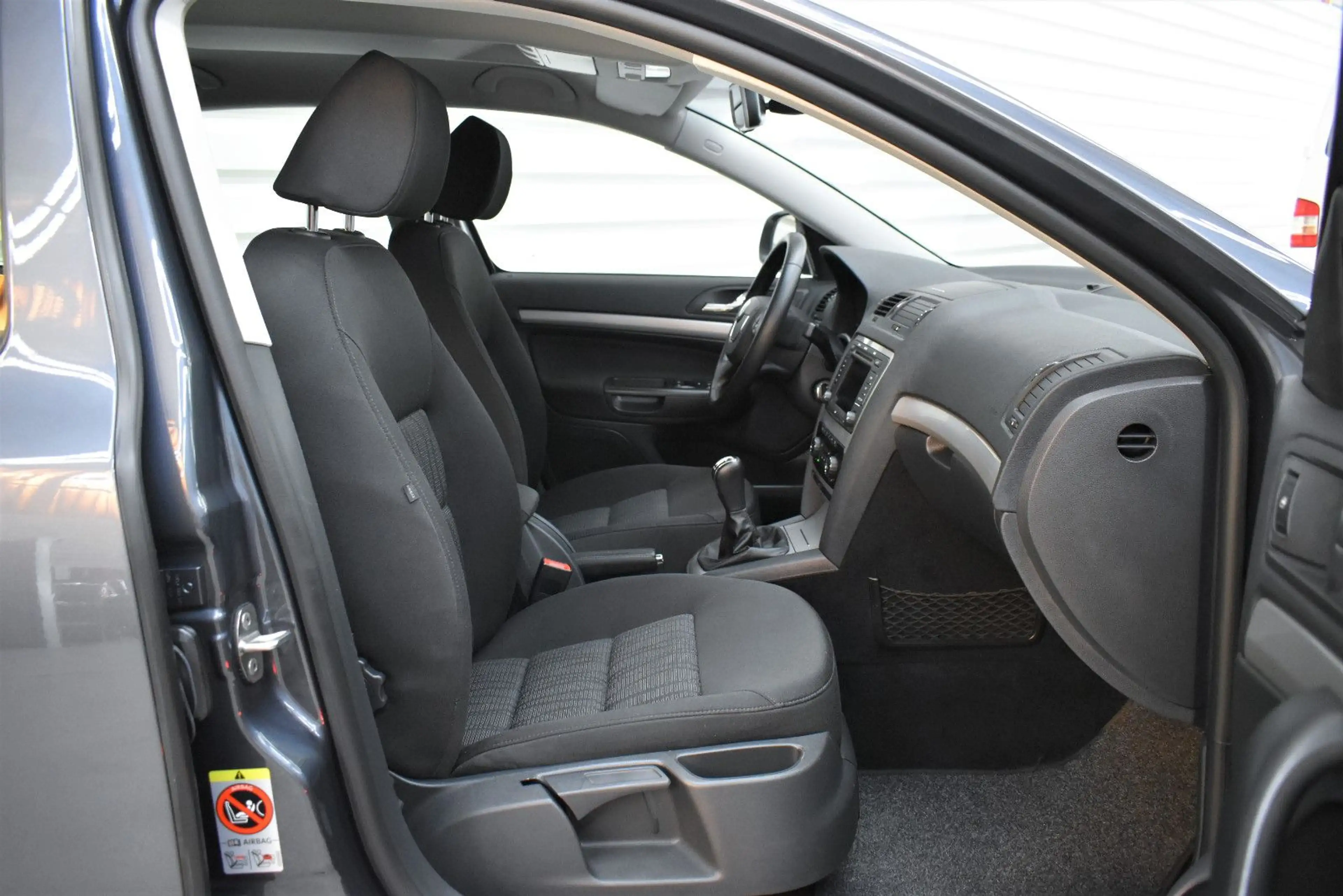 Skoda Octavia 1.8 TSI Elegance+Nur.26.500km+SHZ-PDC — photo 11