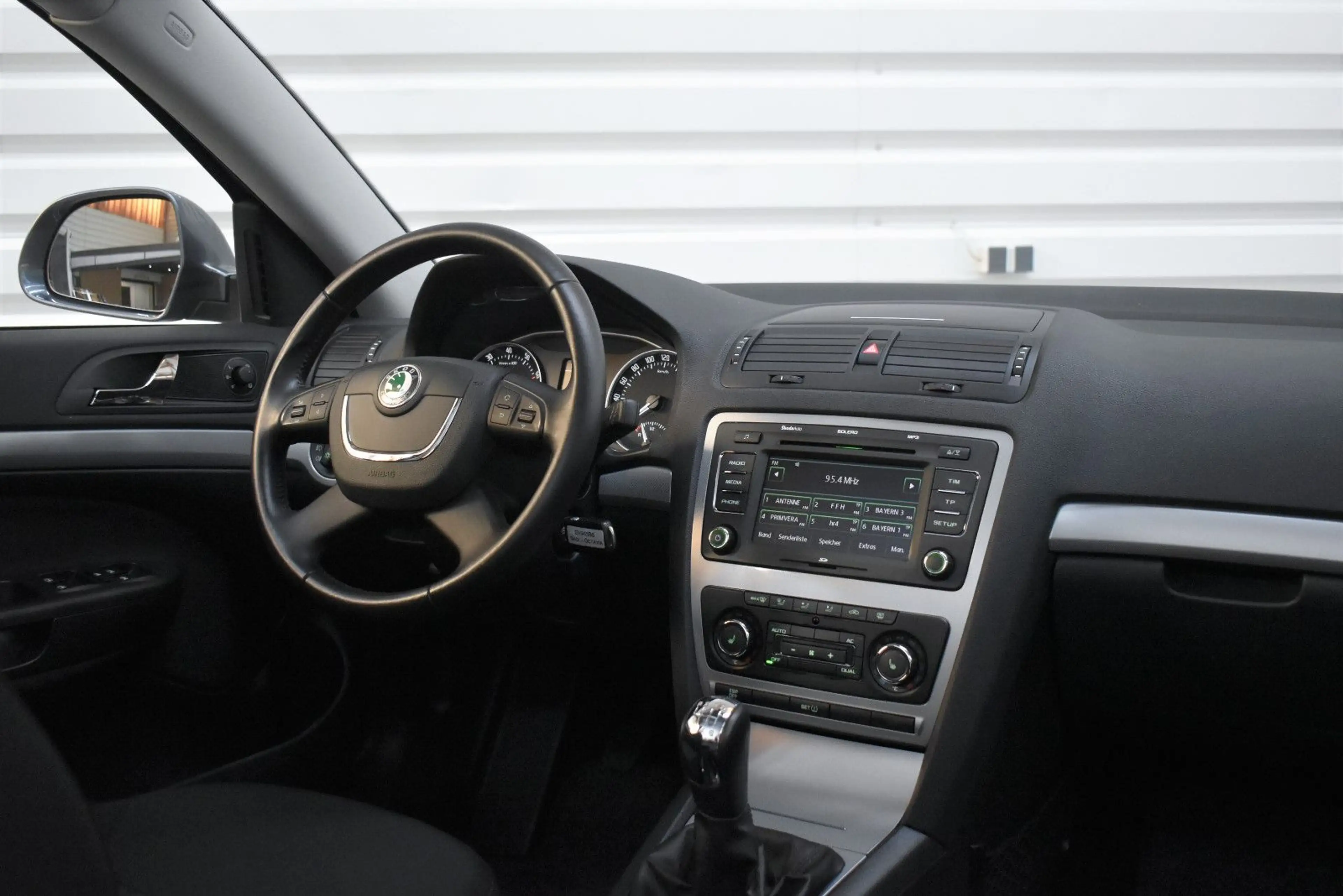 Skoda Octavia 1.8 TSI Elegance+Nur.26.500km+SHZ-PDC — photo 14