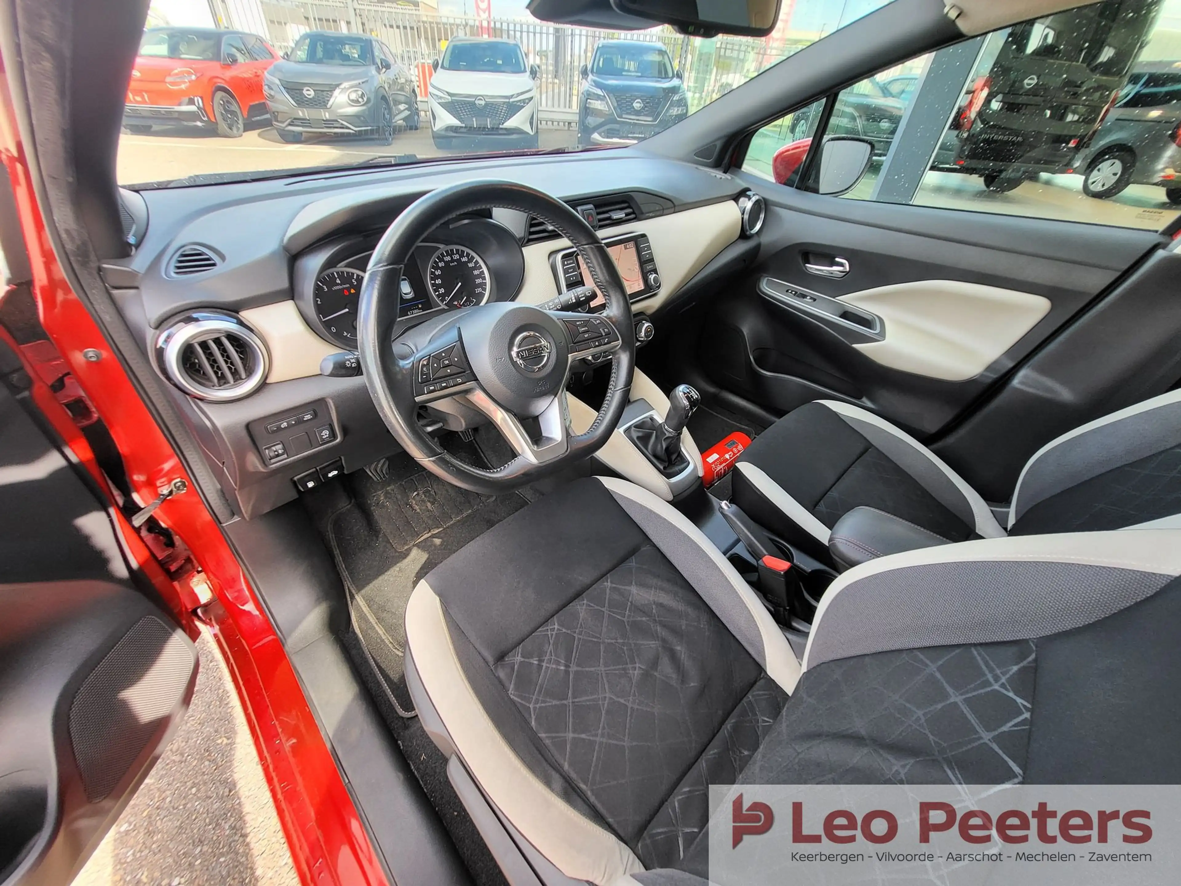 Nissan Micra DIG-T N-Connecta — photo 12
