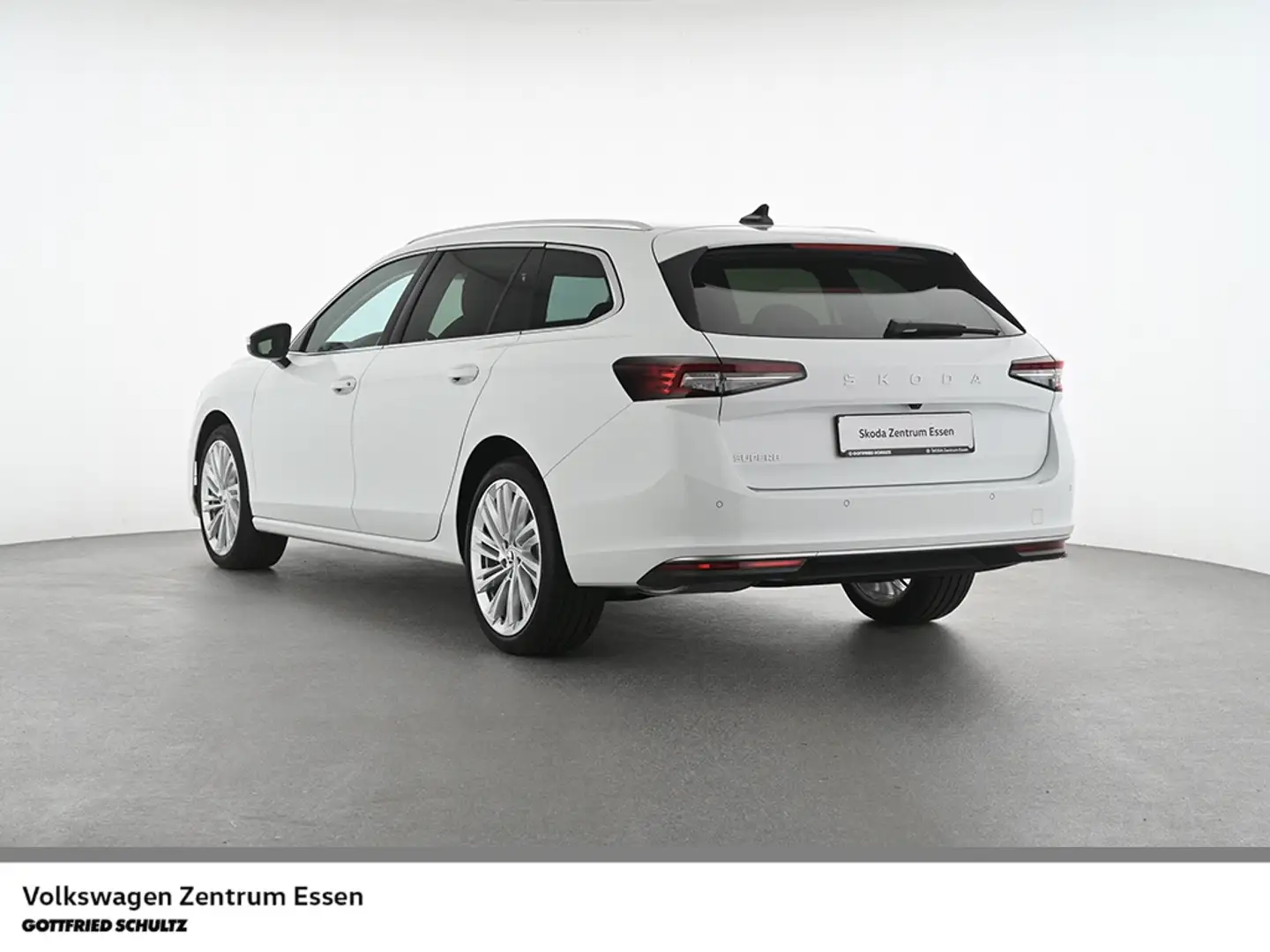 Skoda Superb Combi L&K TSI DSG Matrix Standhzg Keyless Navi Weiß - 2