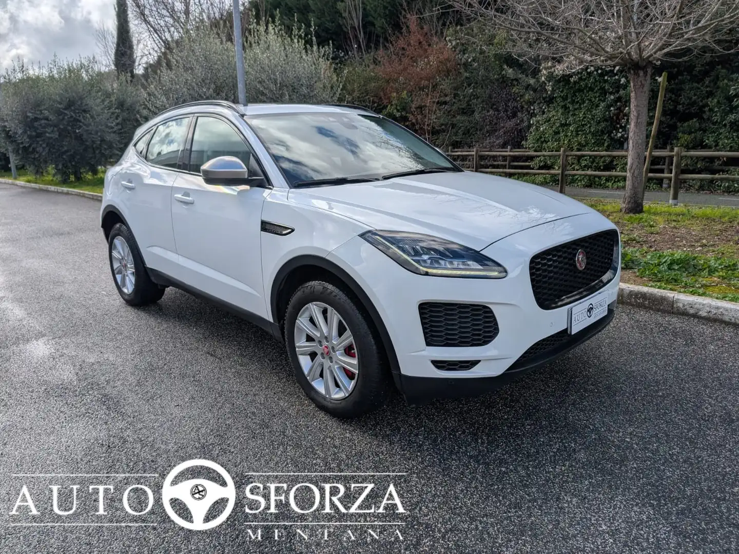 Jaguar E-Pace 2.0 D i4 S Awd 180 Cv Auto Tetto Panoramico E6d Bianco - 1