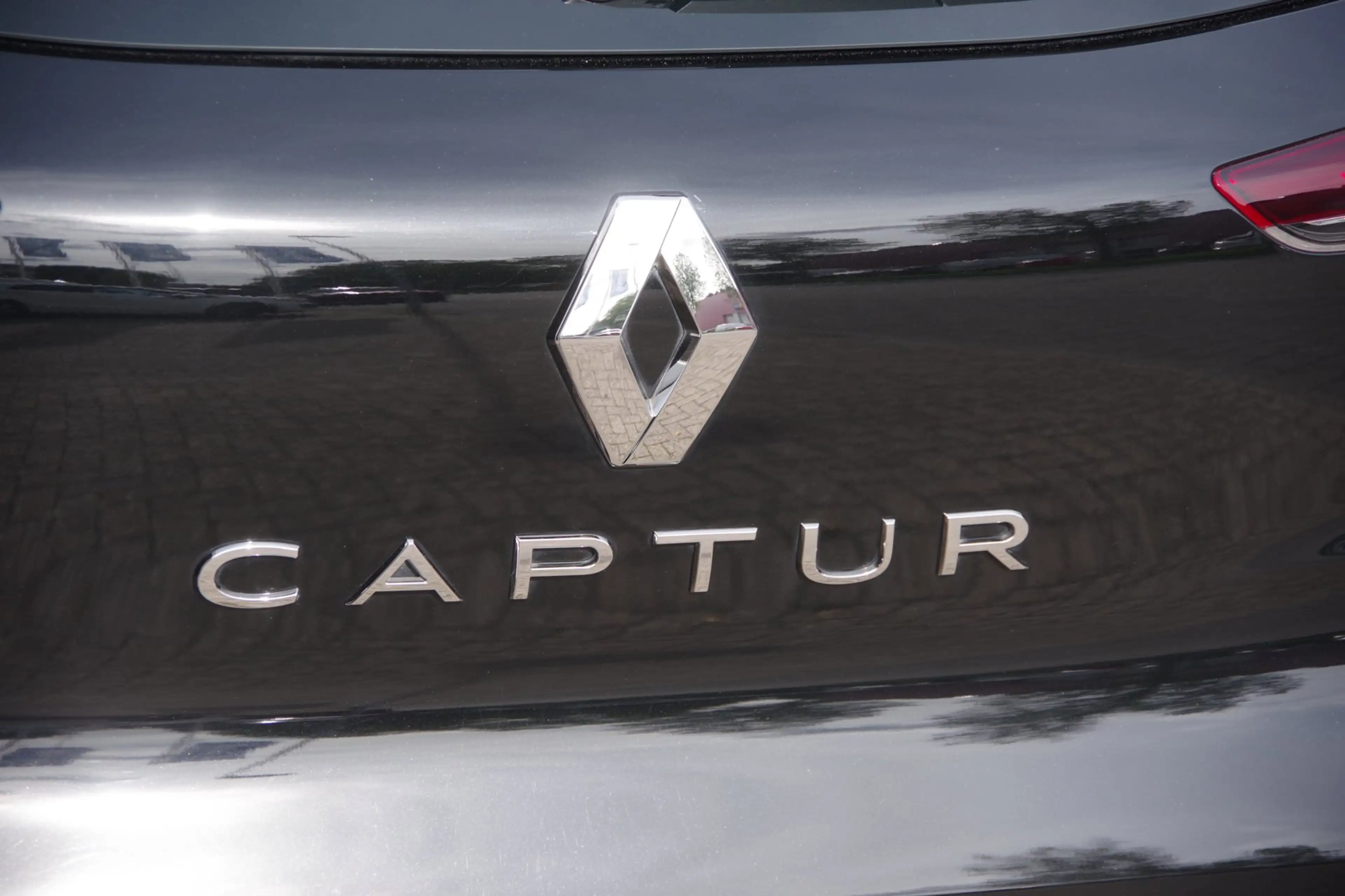 Renault Captur 1.3 TCe 155 Edition One |Dealer onderhouden| — photo 24