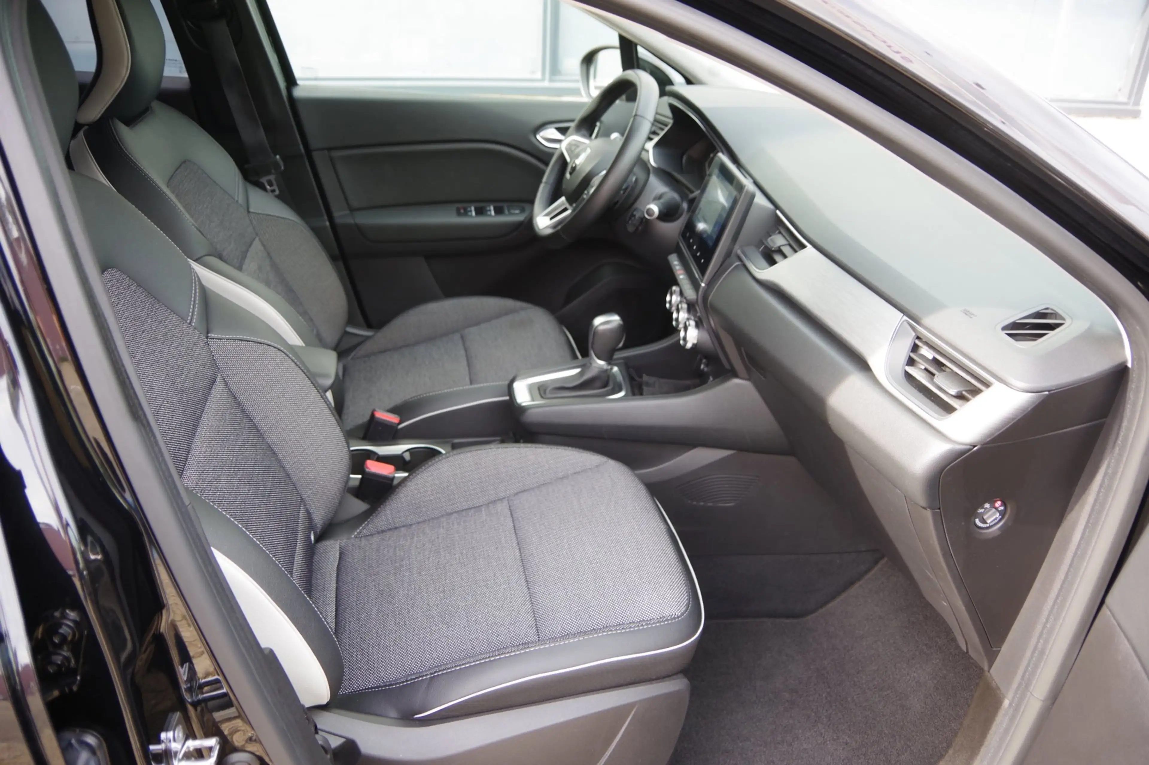 Renault Captur 1.3 TCe 155 Edition One |Dealer onderhouden| — photo 8