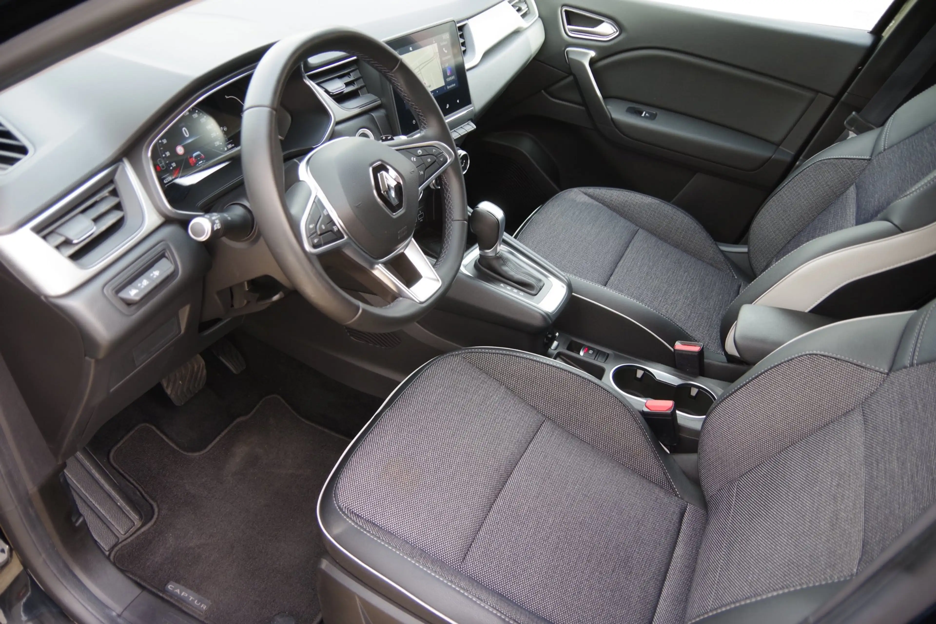 Renault Captur 1.3 TCe 155 Edition One |Dealer onderhouden| — photo 6