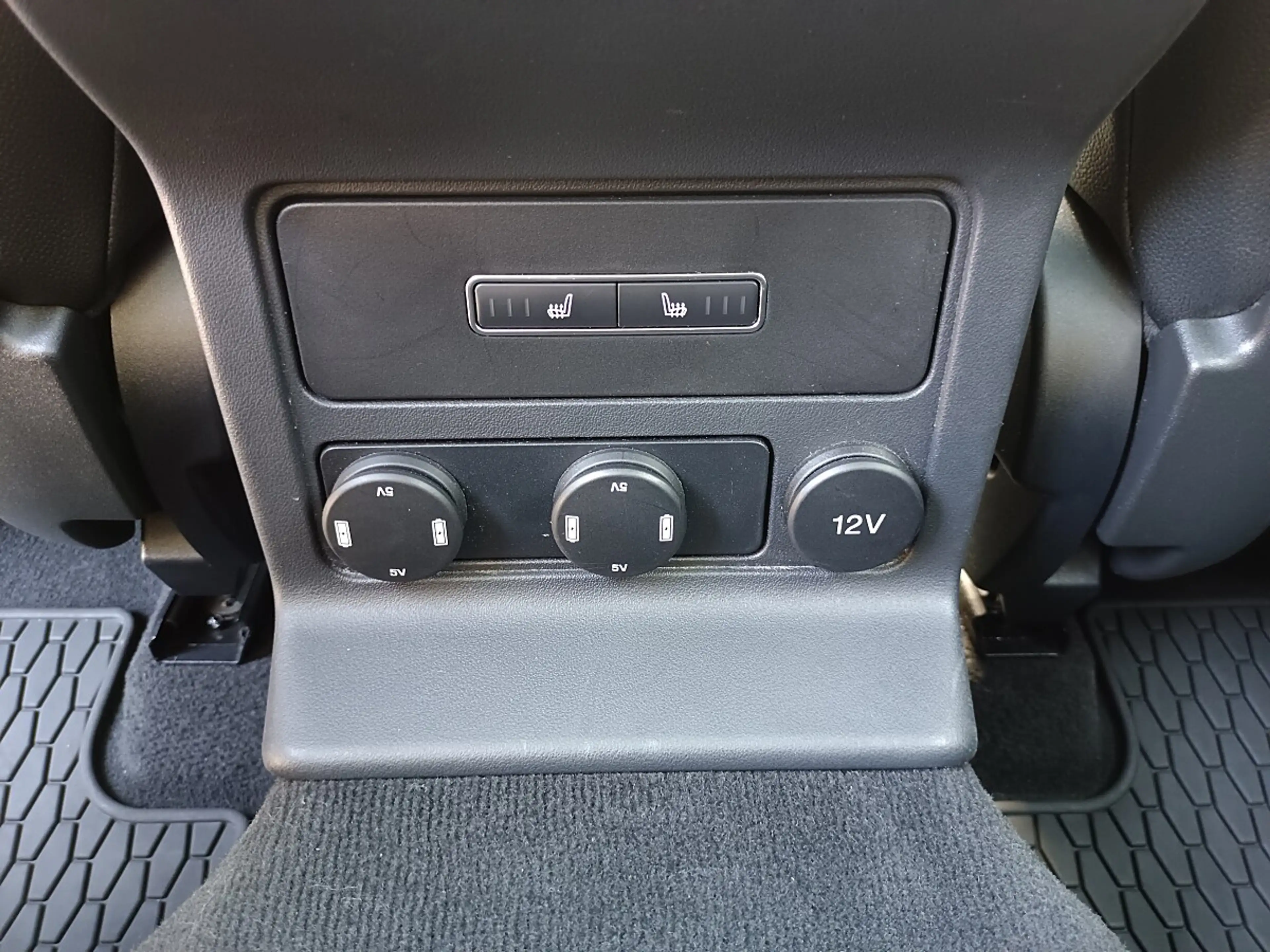 Jaguar F-Pace 25d AWD R-Sport Aut.*LED*WSS-heizung*4x-Sitz-he... — photo 29