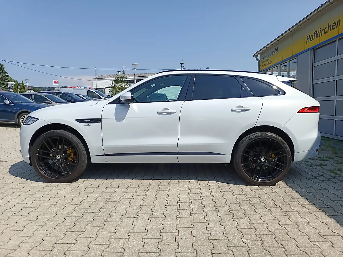 Jaguar F-Pace 25d AWD R-Sport Aut.*LED*WSS-heizung*4x-Sitz-he... Weiß - 2