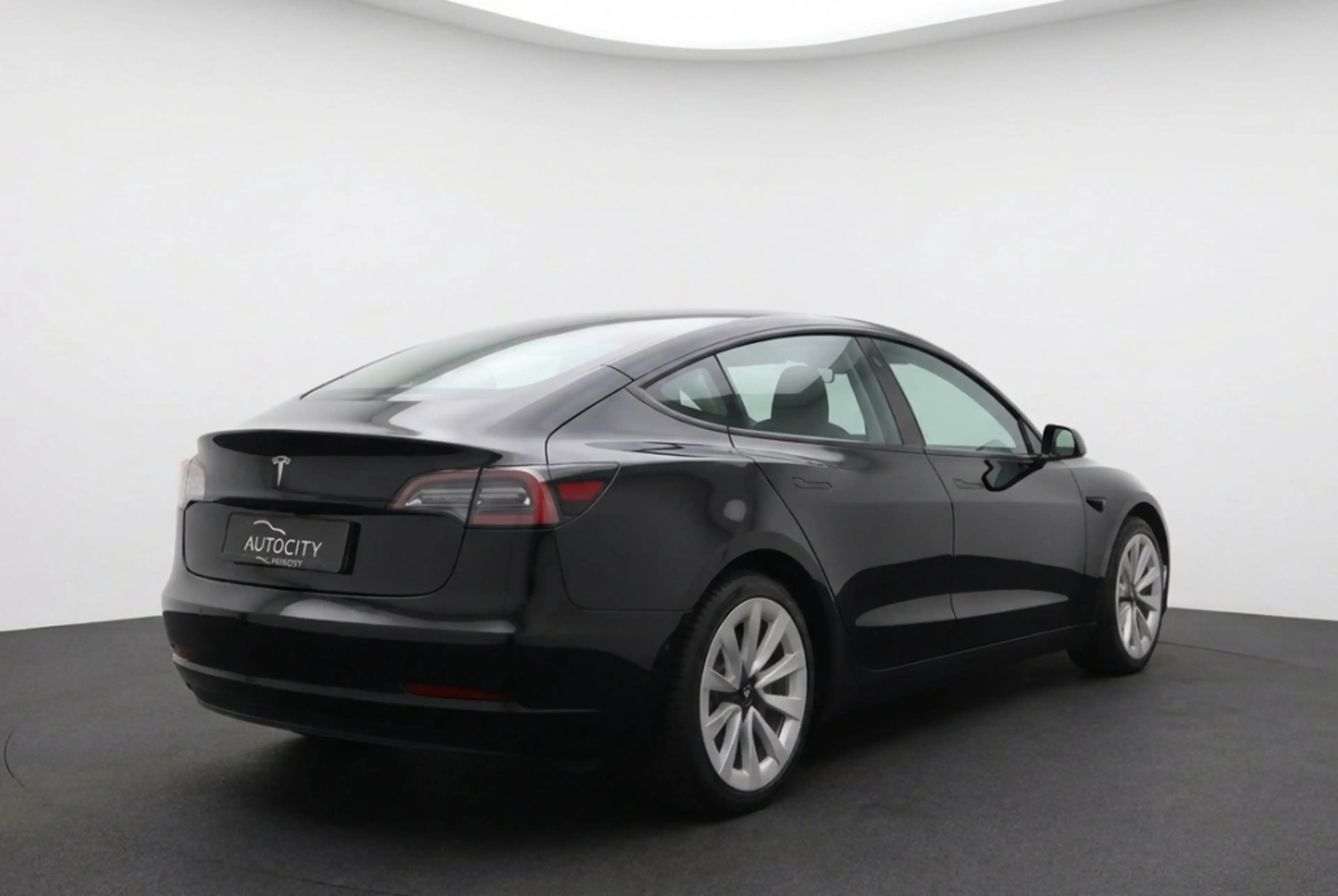 Tesla Model 3 Standard Range Plus RWD 60 kWh AMD Ryzen SOH 94% l — photo 4