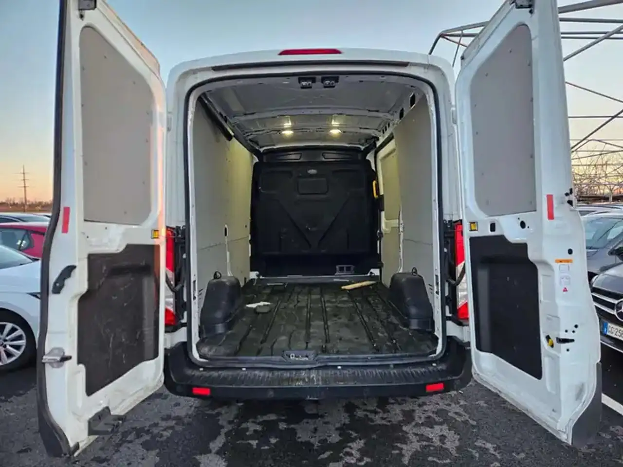 2021 Ford Transit Transit 330 2.0 Eco Mhev 170CV - GH248JF, photograph 12