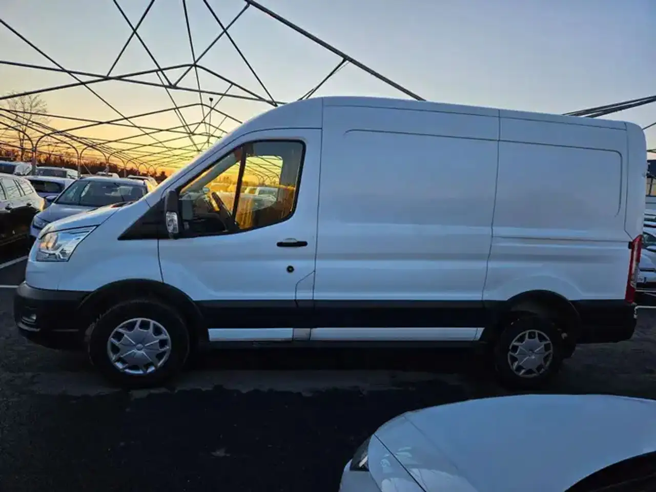 2021 Ford Transit Transit 330 2.0 Eco Mhev 170CV - GH248JF, photograph 3