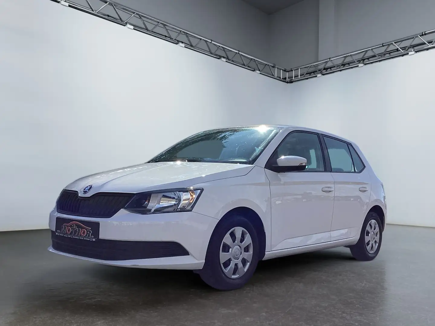 Skoda Fabia 1.0 TSI White - 2
