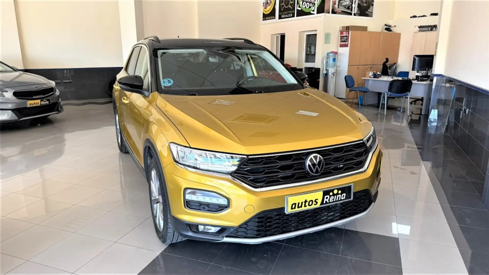 Volkswagen T-Roc 2.0TDI Advance Style Amarillo - 1