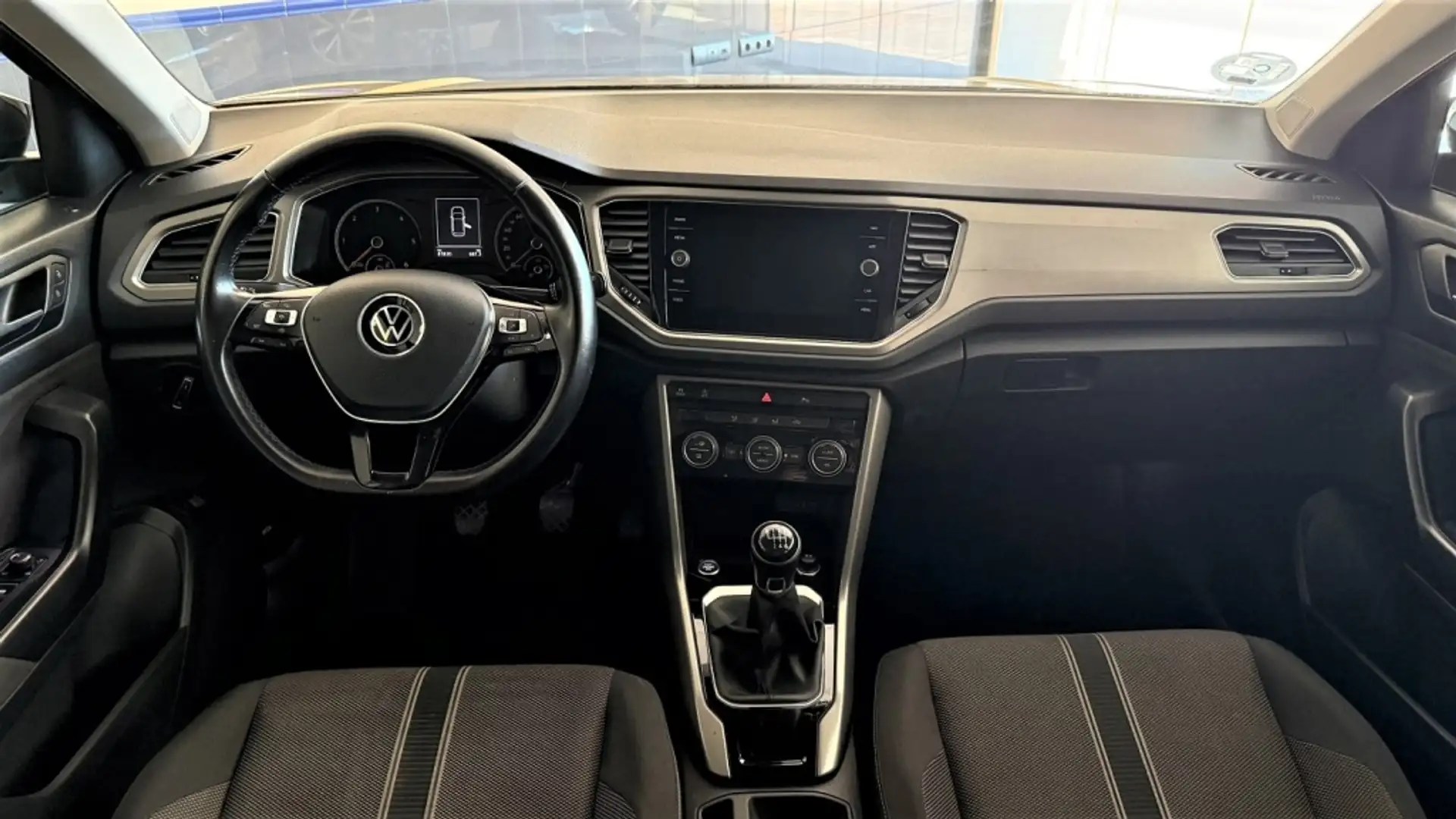 Volkswagen T-Roc 2.0TDI Advance Style Amarillo - 2