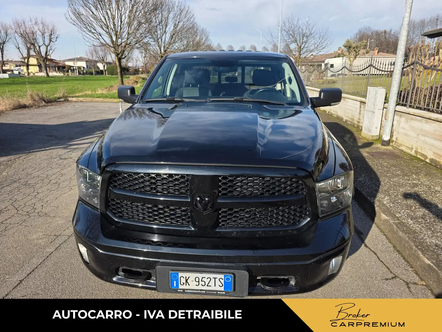 RAM 1500 Ram 1500 5.7 V8 Crew Cab Classic SLT Black 395cv at8 Schwarz - 2