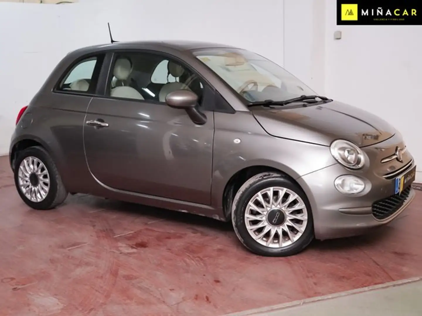 Fiat 500 1.0 GSE Lounge Grau - 2