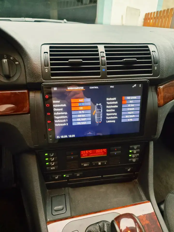 BMW 520i, foto 8
