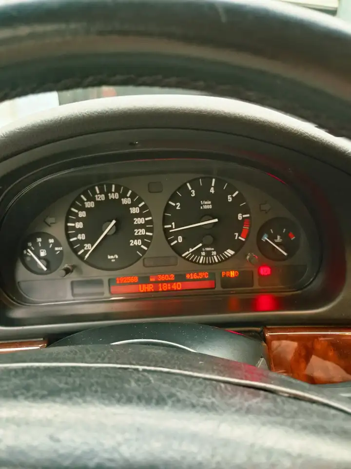 BMW 520i, foto 6