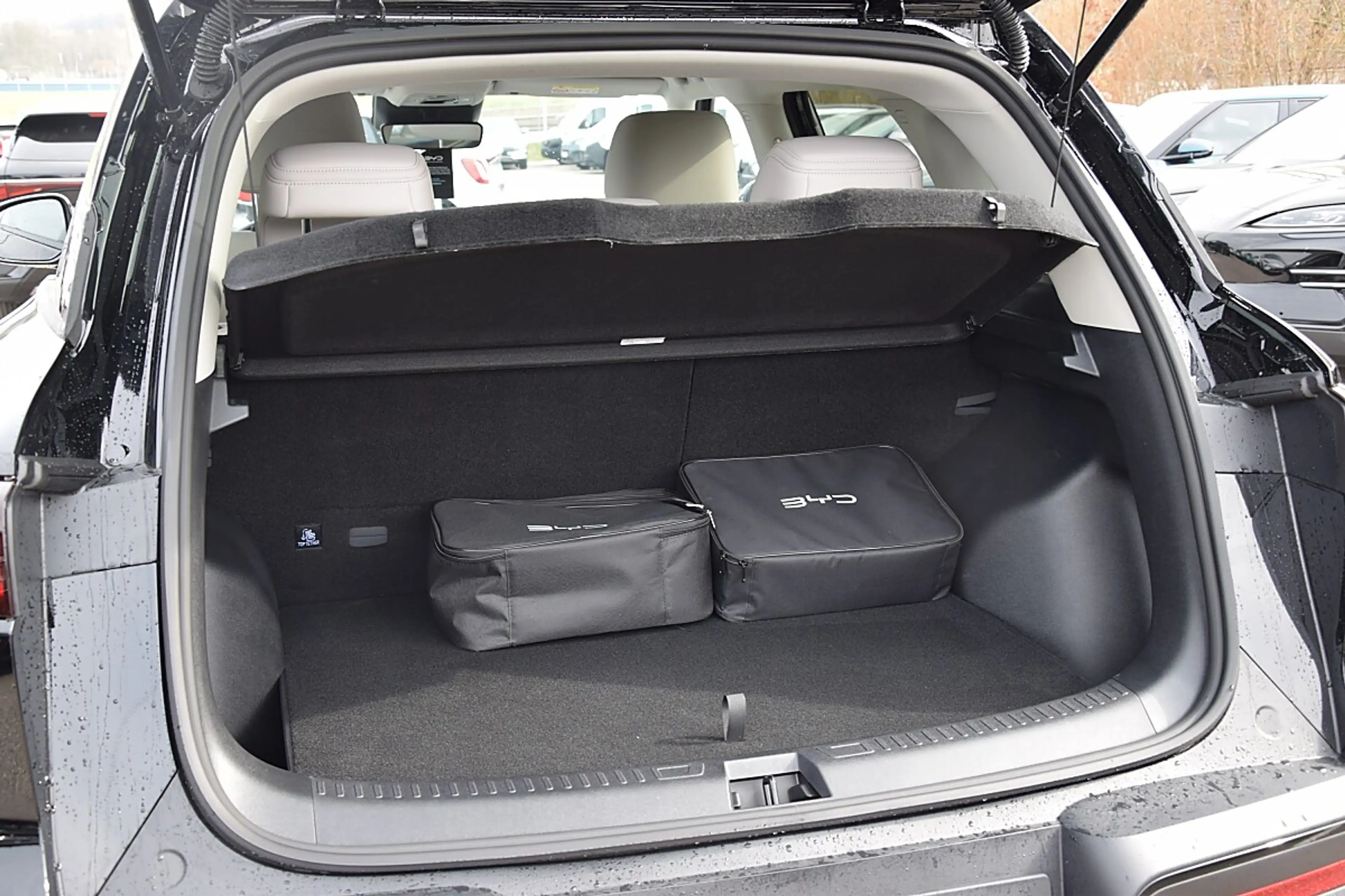 BYD Atto 2 Atto2 DM-i PHEV 18kWh Boost Öster. Paket **Lage... — photo 6
