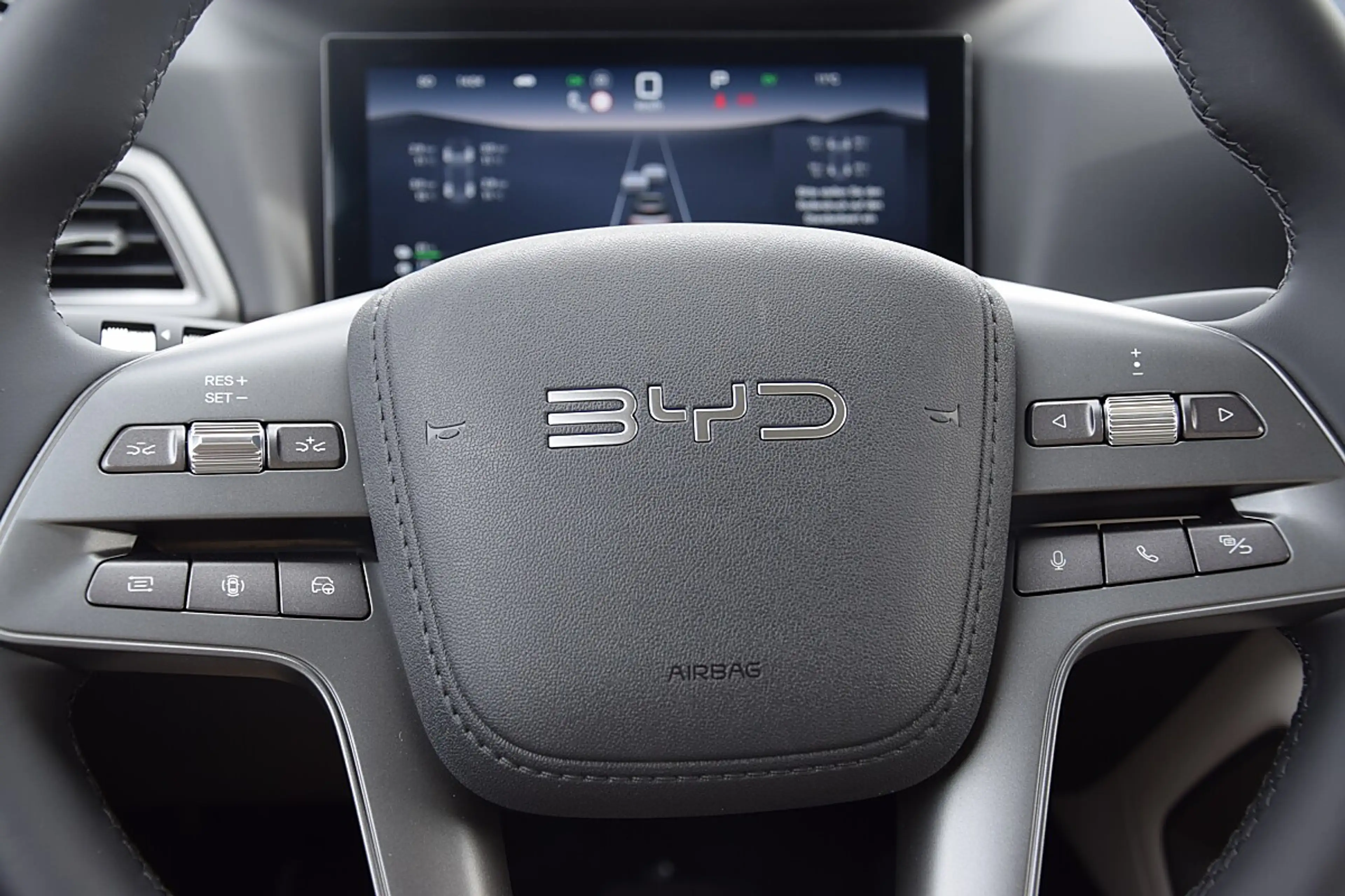 BYD Atto 2 Atto2 DM-i PHEV 18kWh Boost Öster. Paket **Lage... — photo 12