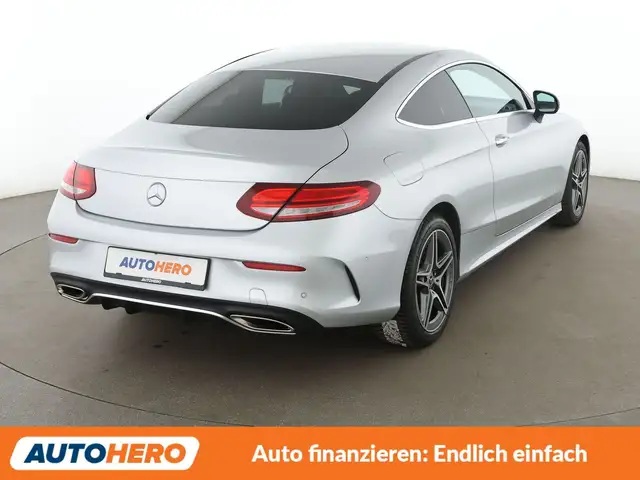 Mercedes-Benz C-Class view 6
