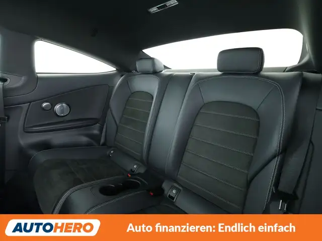 Mercedes-Benz C-Class view 14