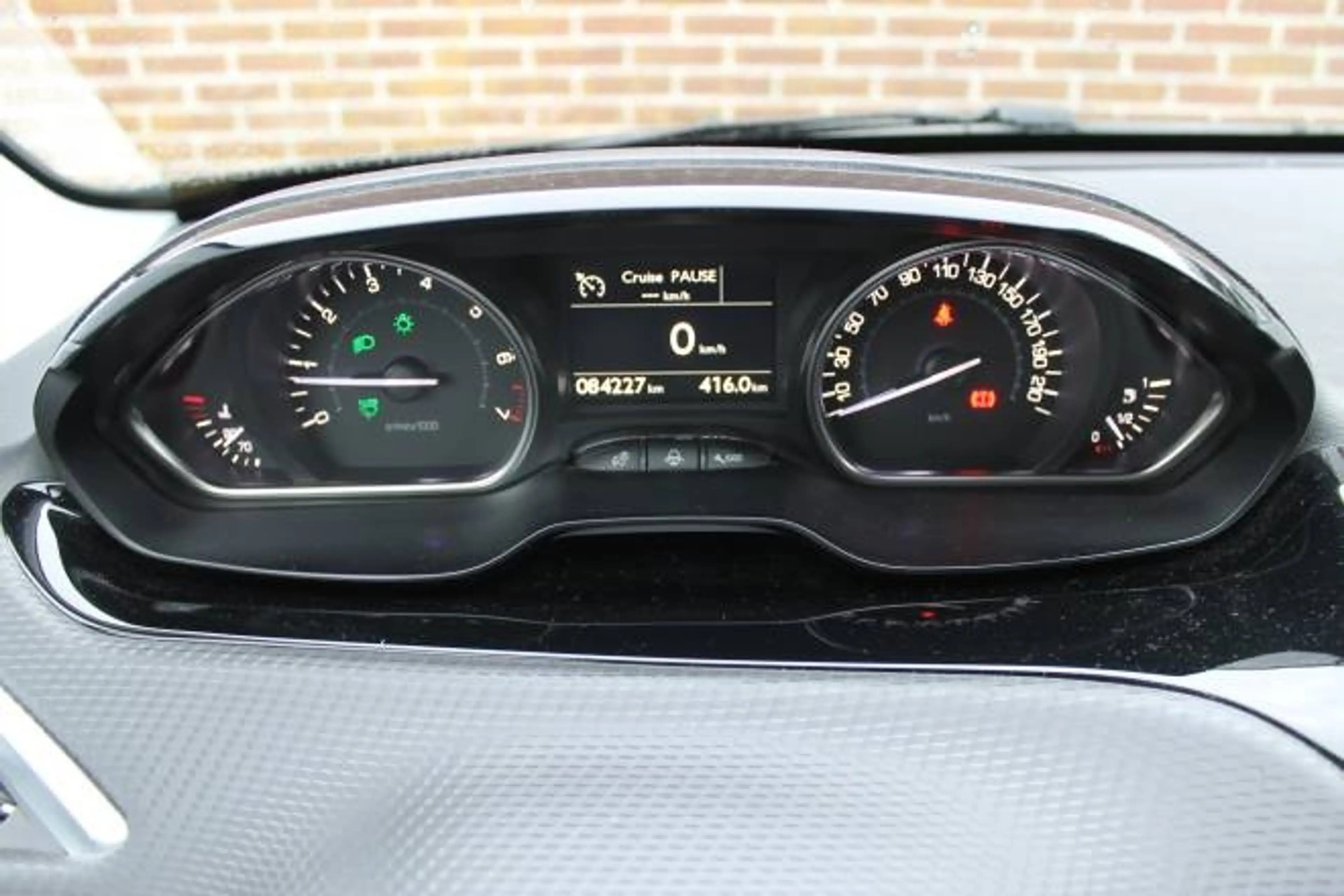 Peugeot 2008 1.2 PureTech 110pk S&S Allure — photo 13