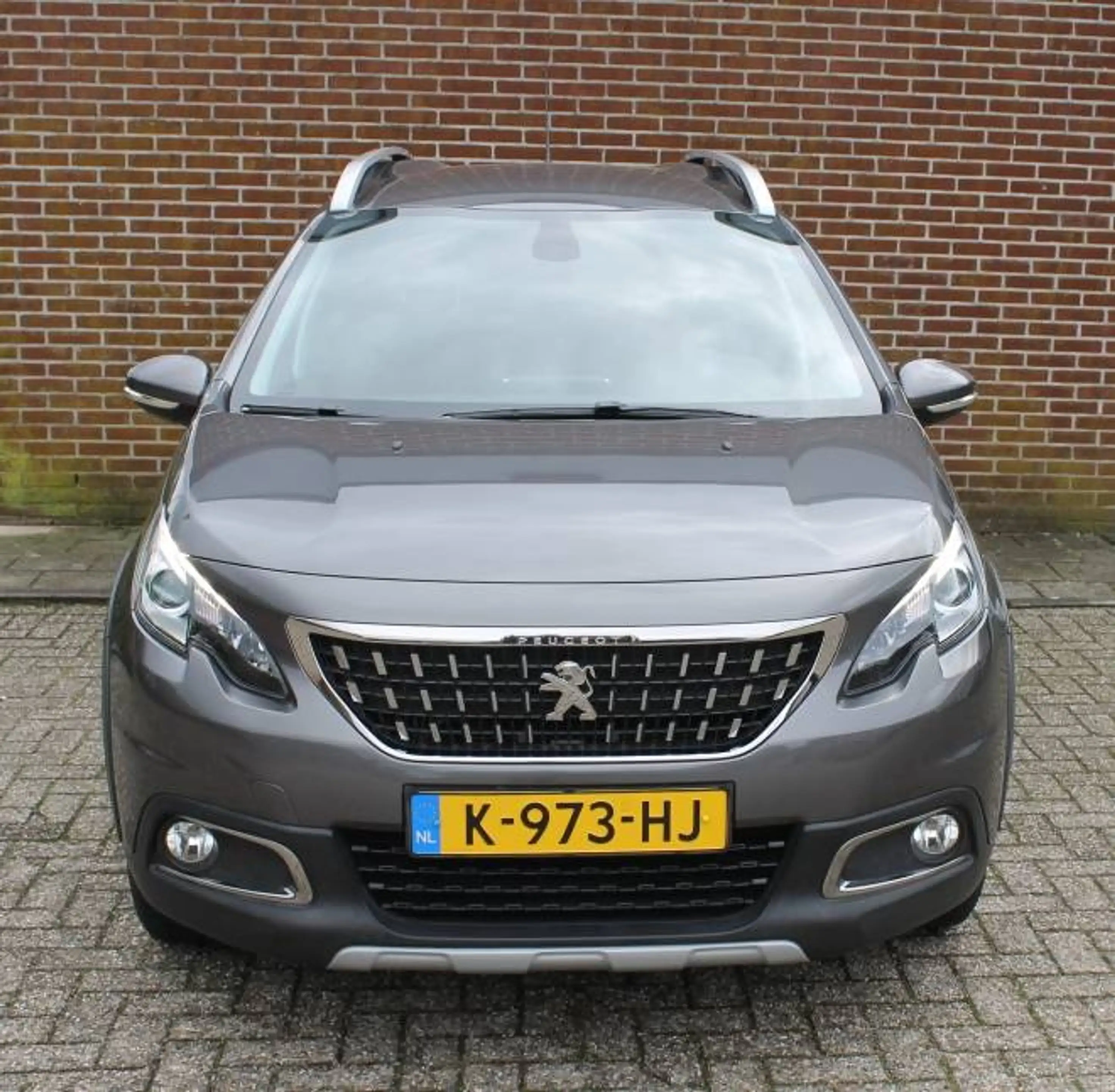 Peugeot 2008 1.2 PureTech 110pk S&S Allure — photo 3