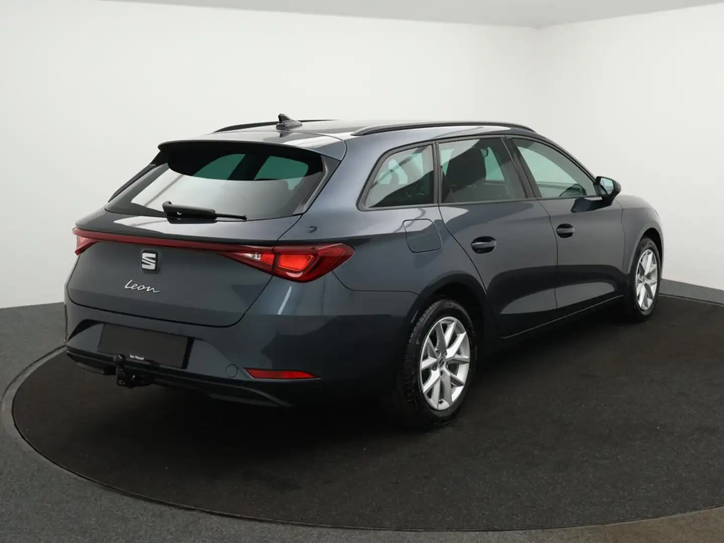 SEAT Leon Leon ST 1.0eTSI MHEV Style *AUTOMAAT*APP CONNECT*B Grijs - 2