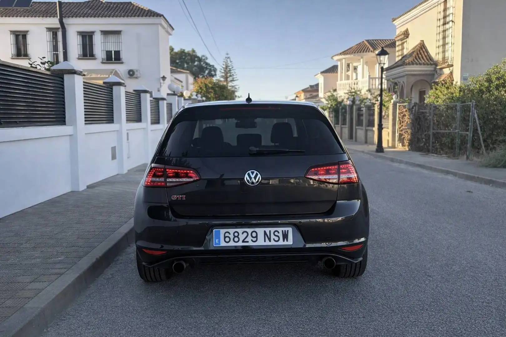 Volkswagen Golf GTI Golf 2.0 TSI GTI Performance DSG 230 GTI Performance Negro - 2