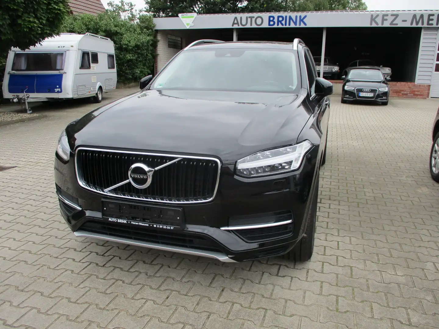 Volvo XC90 Momentum AWD Schwarz - 2