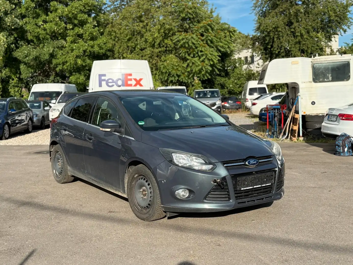 Ford Focus Lim. Titanium Klimaauto. Park-Assist SHZ Grau - 1