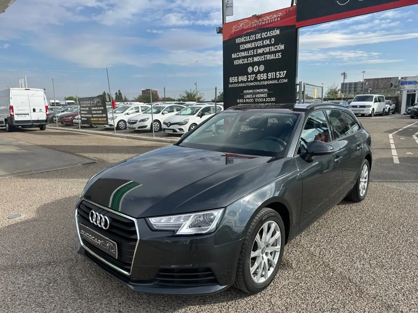Audi A4 Avant 2.0TDI Advanced ed. S-T 110kW Grau - 2