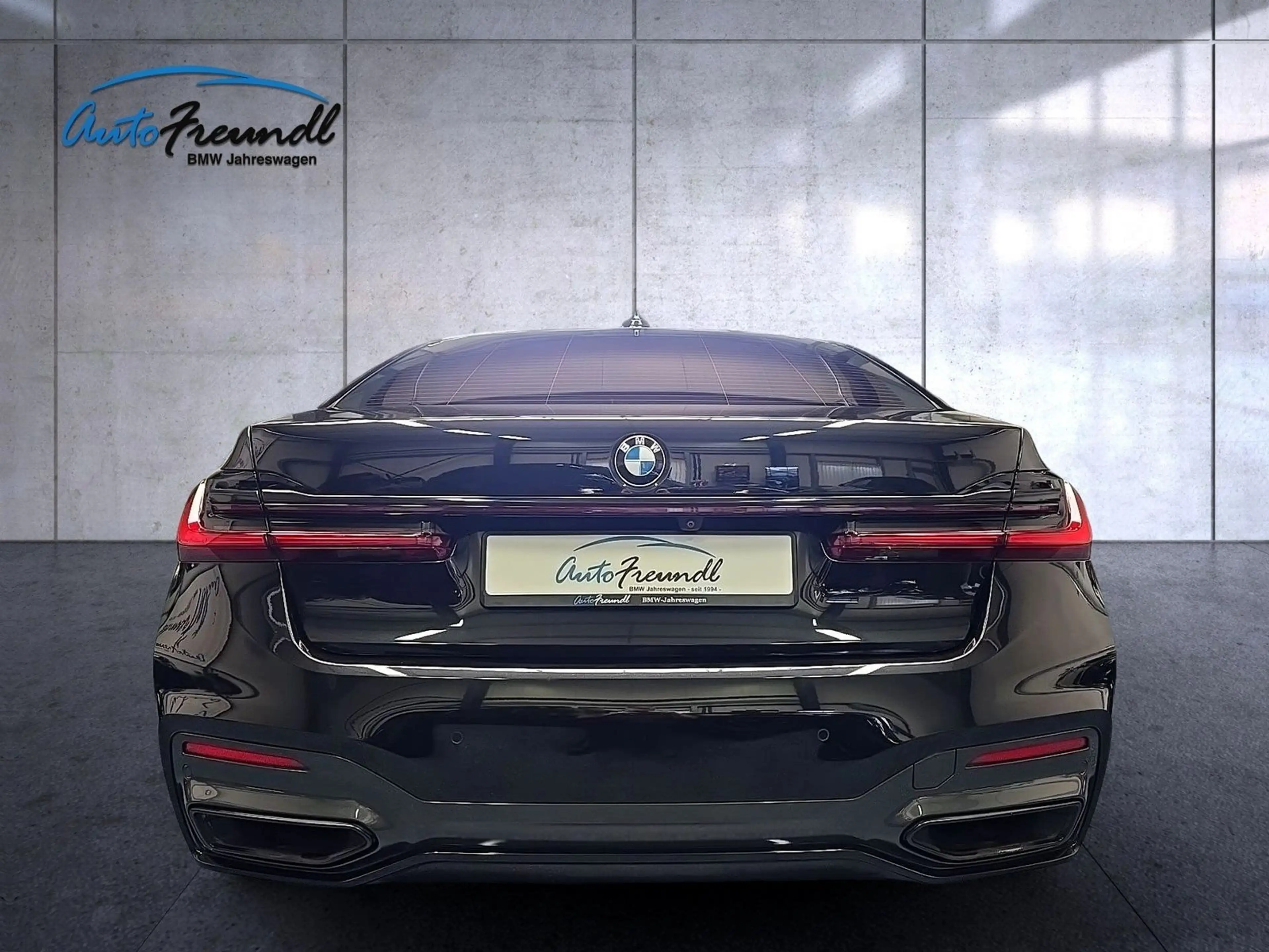 BMW 750 i xDrive M Sport *Executive Pro*B&W*360* — photo 10