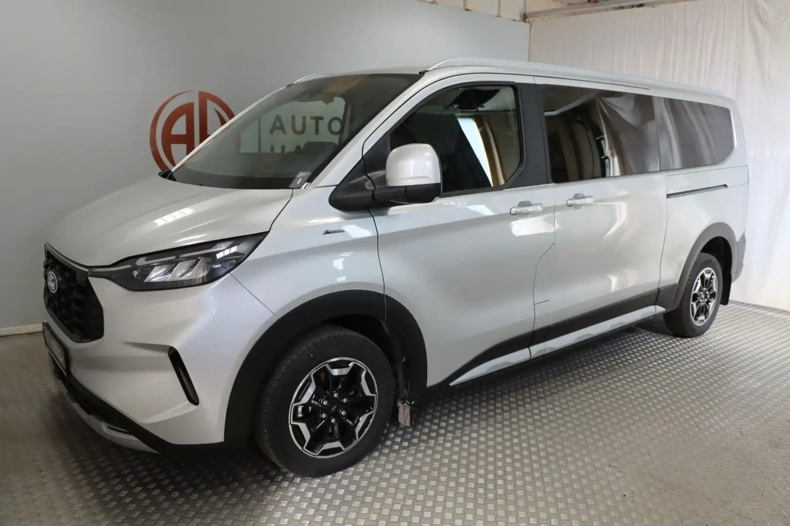 Ford Tourneo Custom 320 L2 Tourneo Active AWD LED AHK Silber - 2