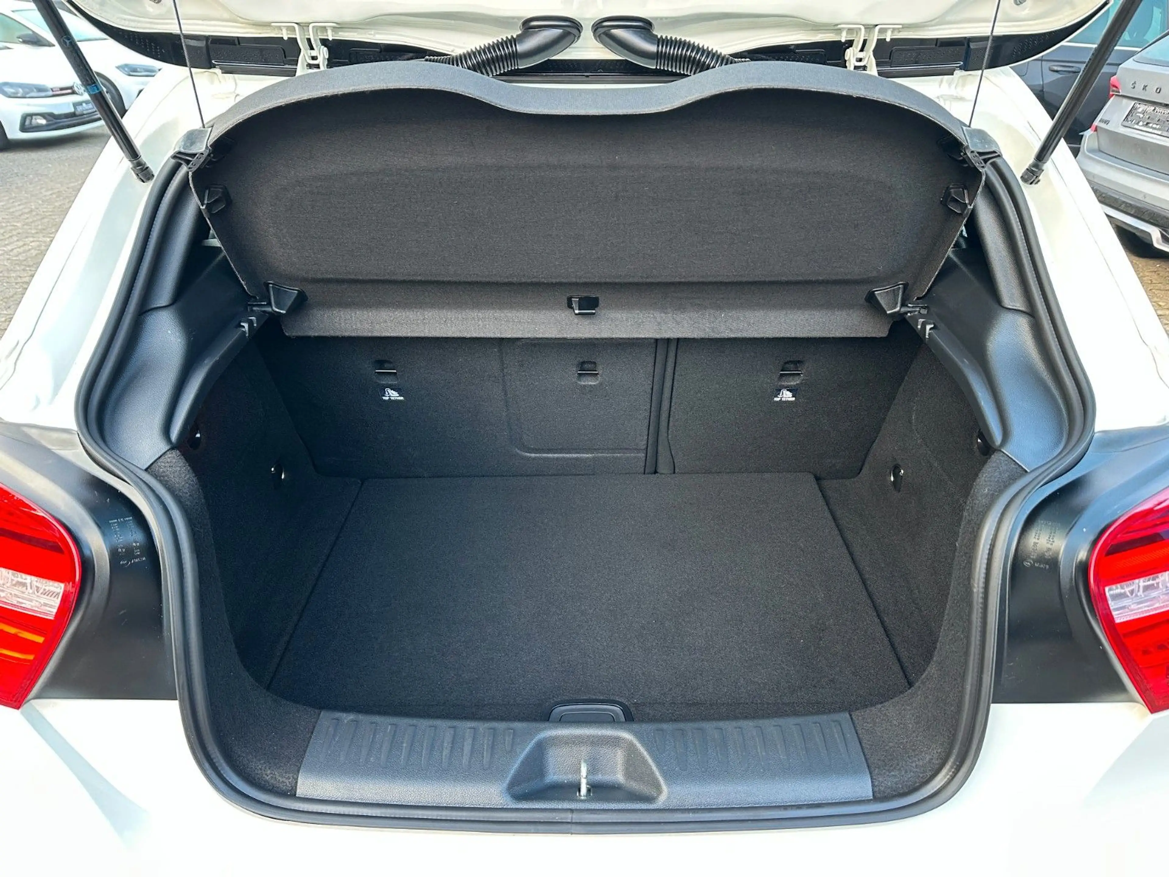 Mercedes-Benz A 180 BlueEfficiency AMG SPORT LINE 1.HAND CAM — photo 15