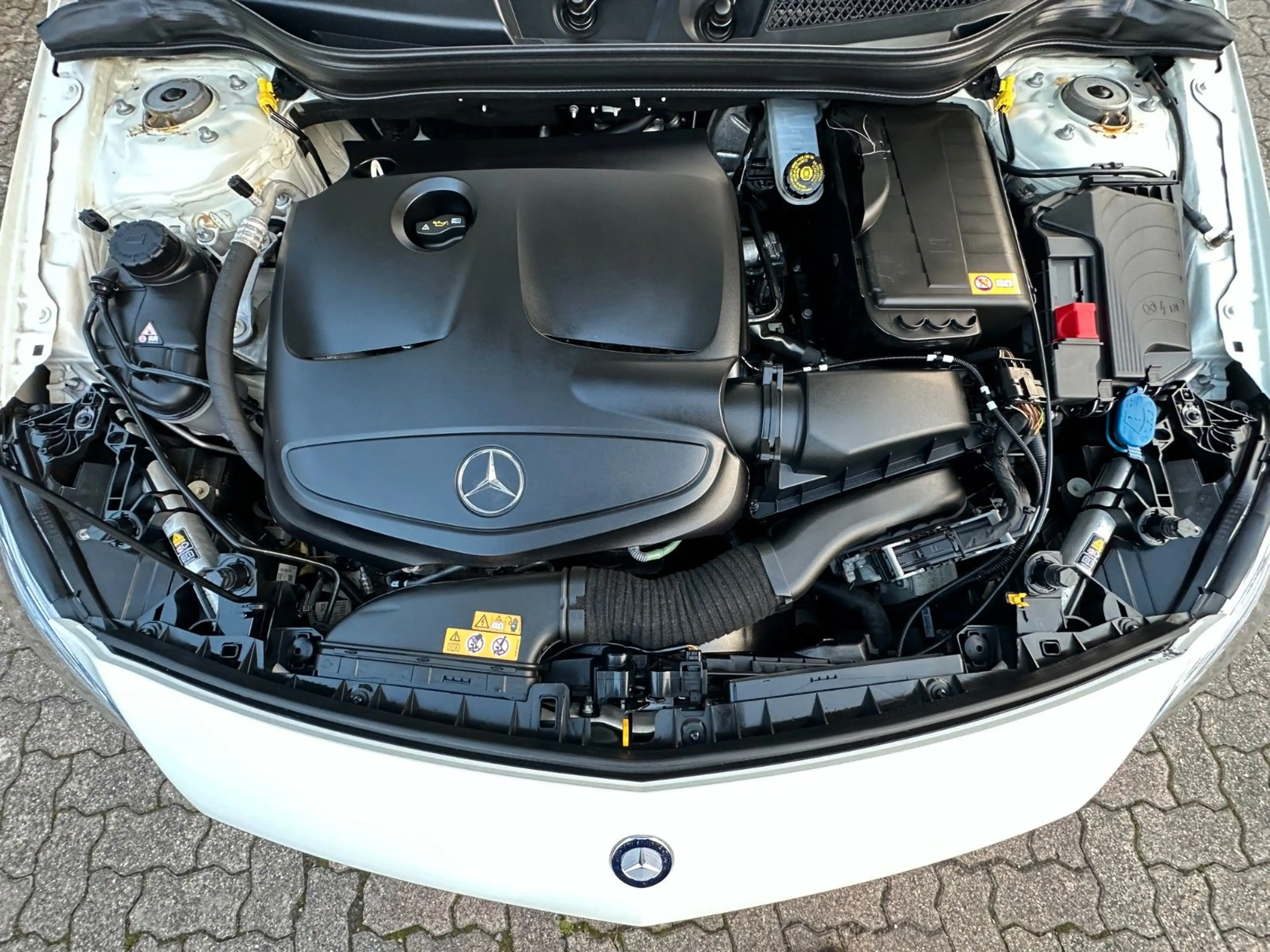 Mercedes-Benz A 180 BlueEfficiency AMG SPORT LINE 1.HAND CAM — photo 16