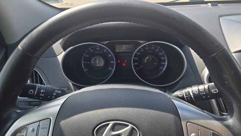 Hyundai iX35 IX35 5 Star Edition 2WD*TÜV*SHZ*TEMPO* — photo 9