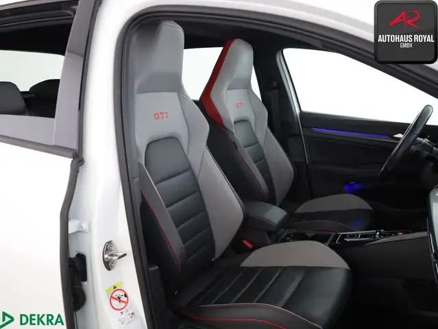 Volkswagen Golf view 10