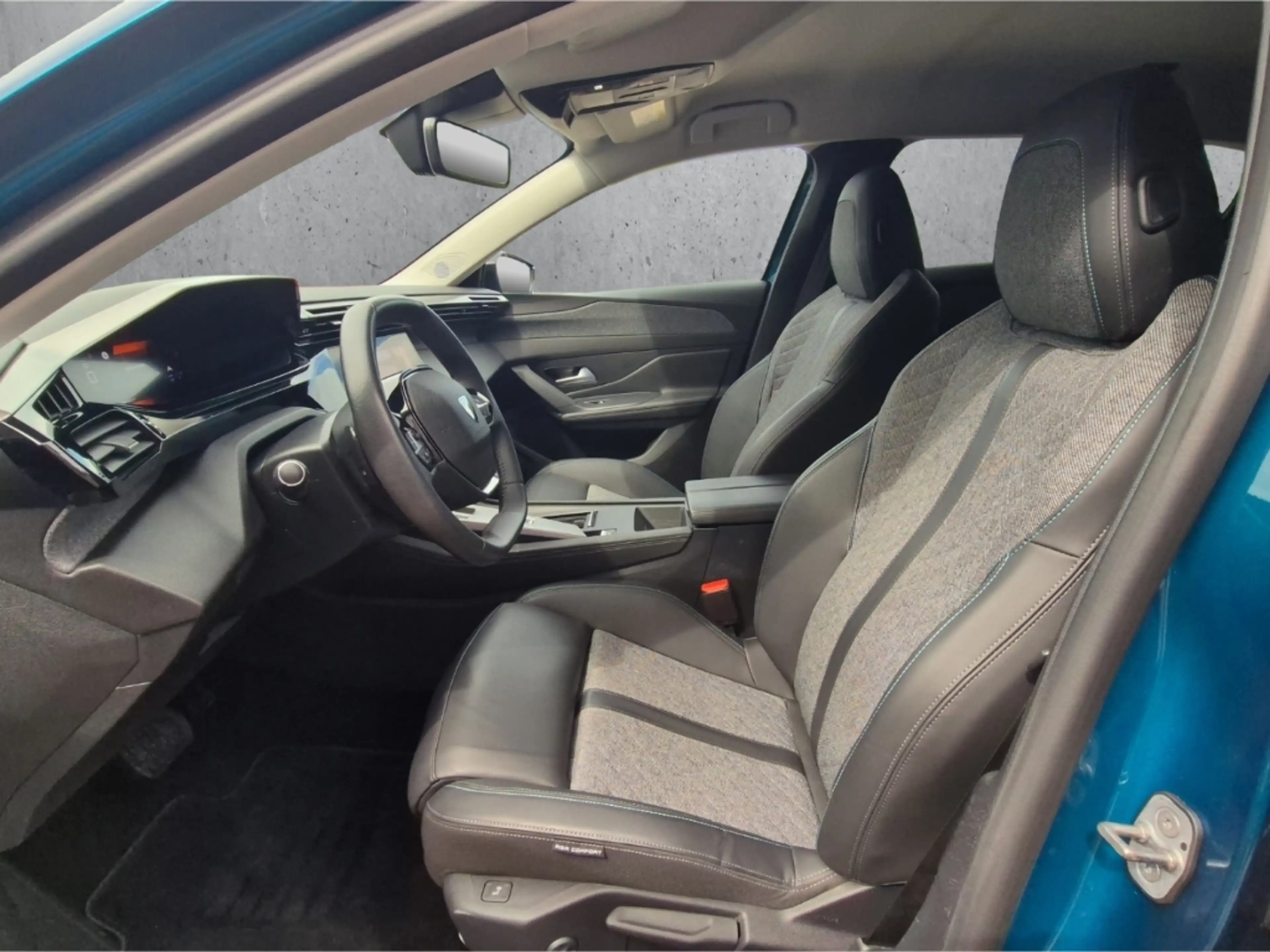 Peugeot 408 Allure PT130 EAT8 AHK-abnehmbar Kamera LED ACC Car — photo 9