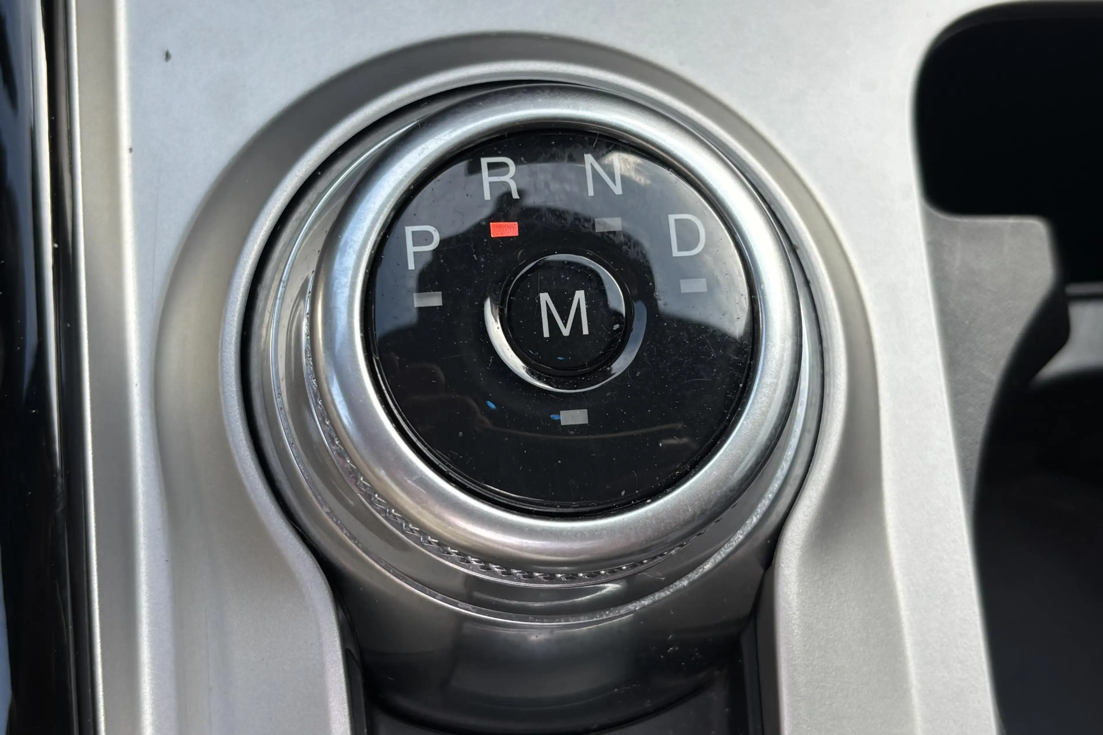 Ford Explorer 3.0 V6 EcoBoost PHEV ST-Line — photo 12