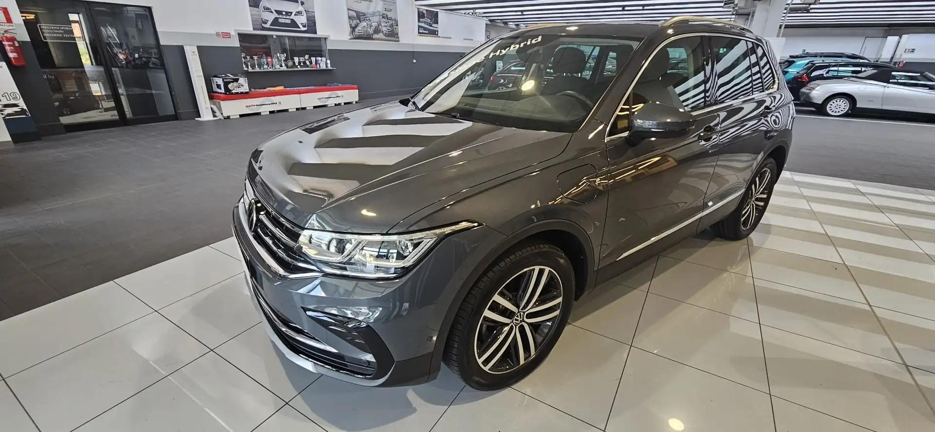 Volkswagen Tiguan Tiguan 1.4 tsi eh Elegance dsg - 2