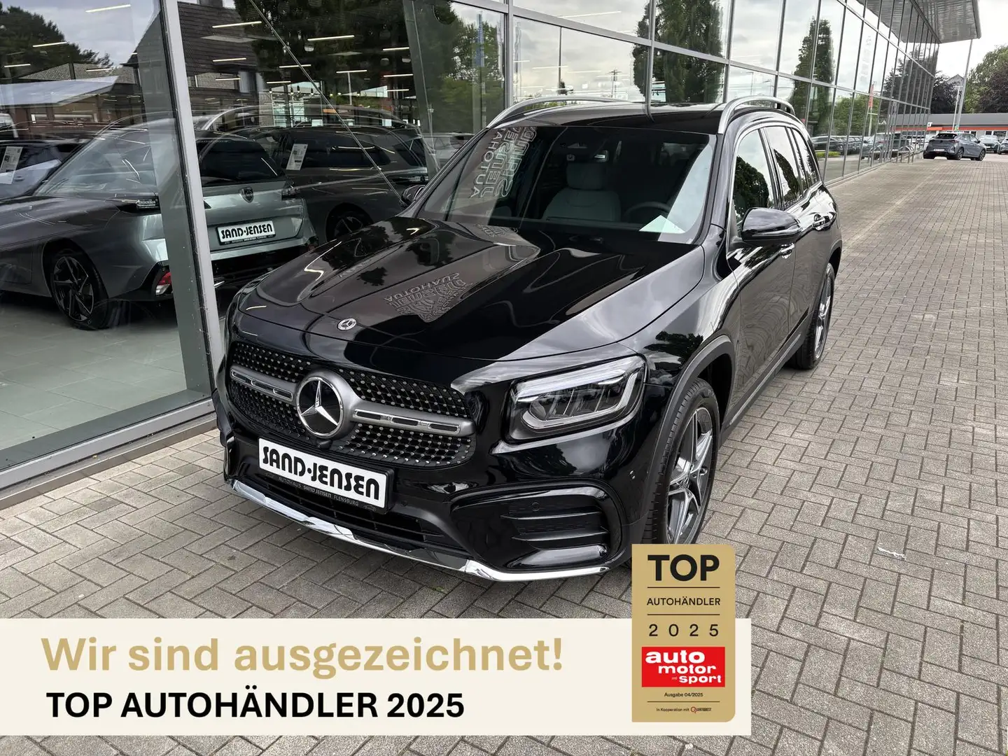 Mercedes-Benz GLB 200 AMG Line Advanced Plus Distr AHK Standhz Zwart - 1