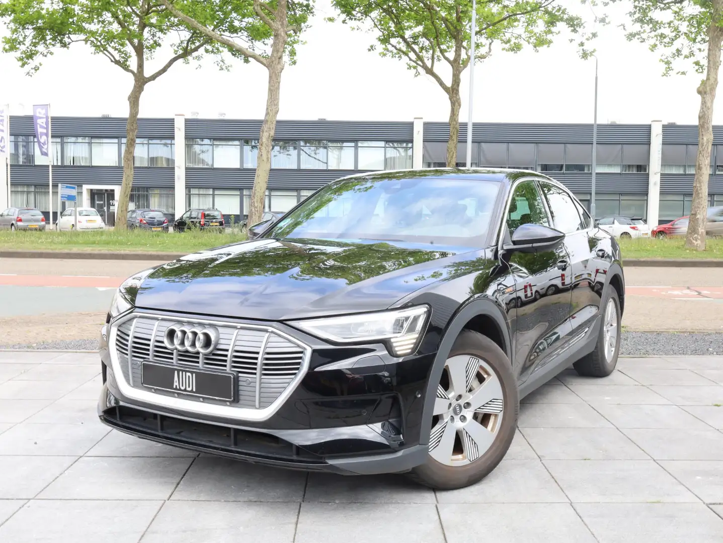 Audi e-tron Sportback 50 quattro 313PK | Keyless | Camera | Ma Zwart - 1