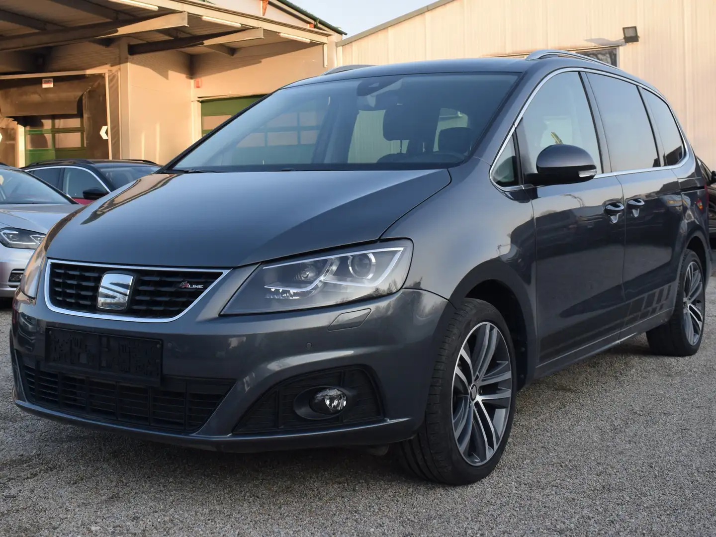 SEAT Alhambra FR 2,0 TDI DSG 4x4 Grau - 2