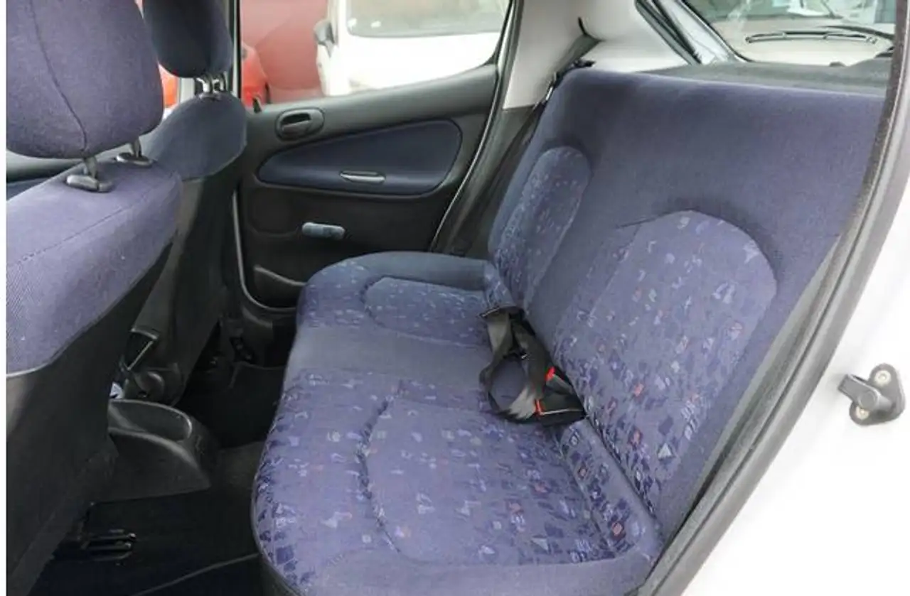Peugeot 206 1.1i XR, foto 6